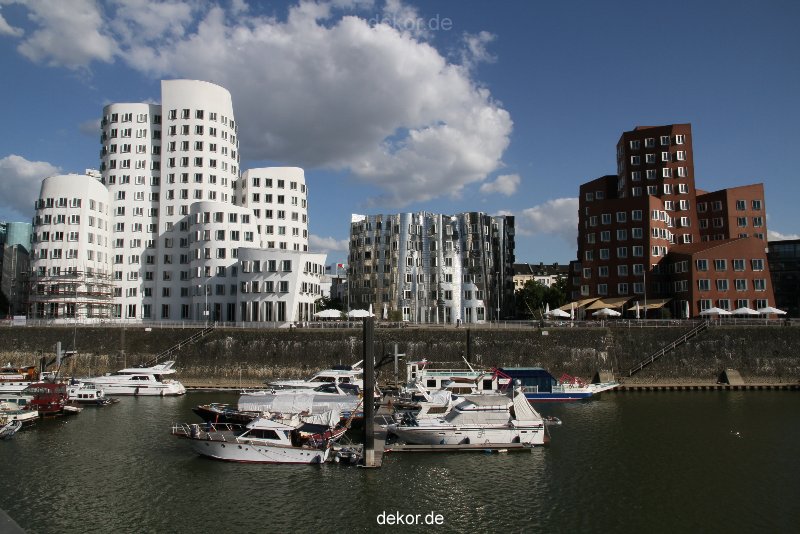 duesseldorf-medienhafen-medienhafen-gehry-bauten-062