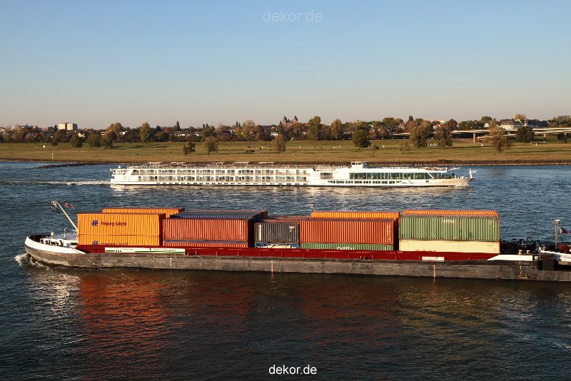 duesseldorf-medienhafen-rhein-schiffe-021