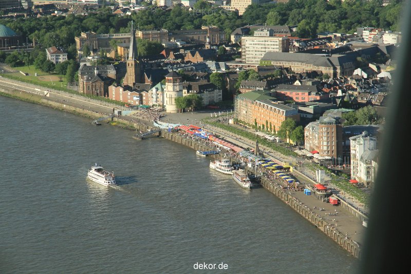 duesseldorf-medienhafen-rheinturm-aussicht-045