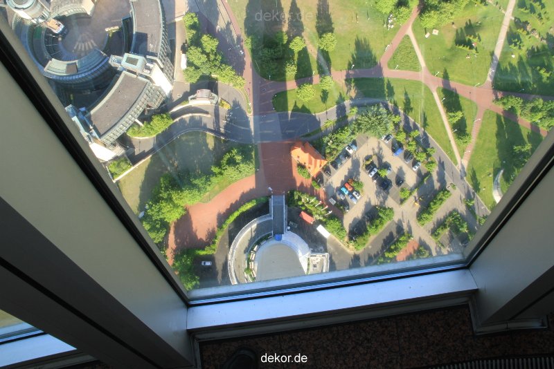 duesseldorf-medienhafen-rheinturm-aussicht-051