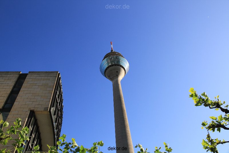 duesseldorf-medienhafen-rheinturm-005