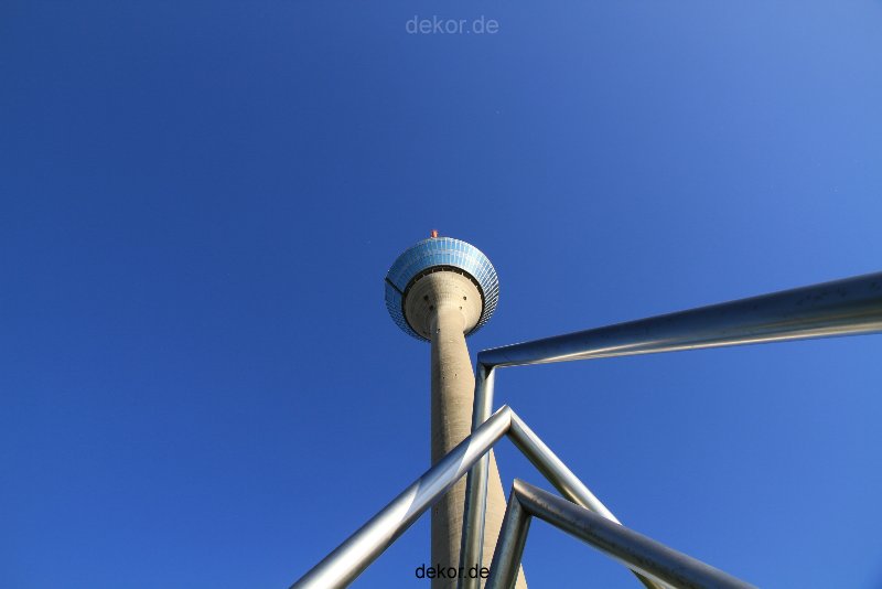 duesseldorf-medienhafen-rheinturm-012