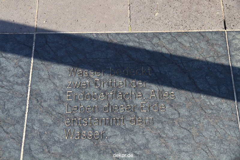 duesseldorf-medienhafen-rheinturm-024