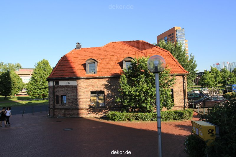 duesseldorf-medienhafen-rheinturm-043