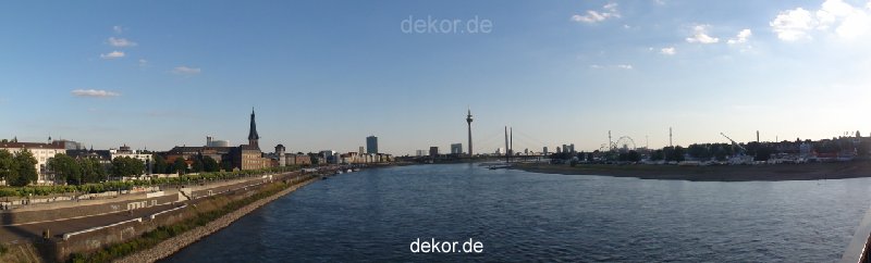 duesseldorf-altstadt-rheinpromenade-panorama-004