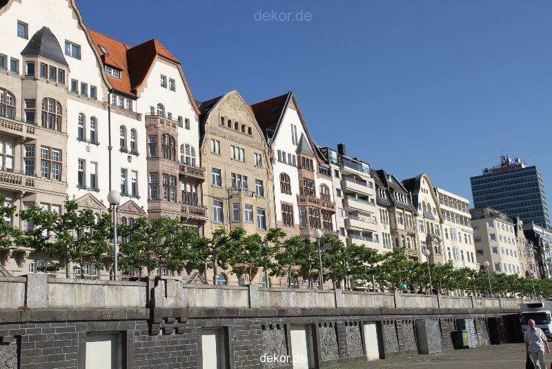 duesseldorf-altstadt-rheinpromenade2-007