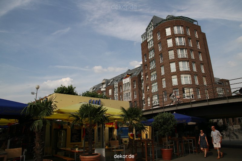 duesseldorf-altstadt-rheinpromenade2-035