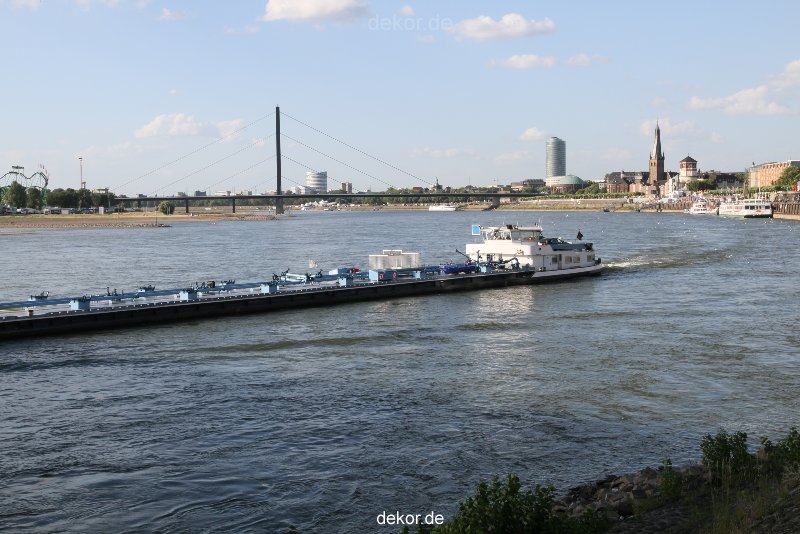 duesseldorf-altstadt-rheinpromenade2-050
