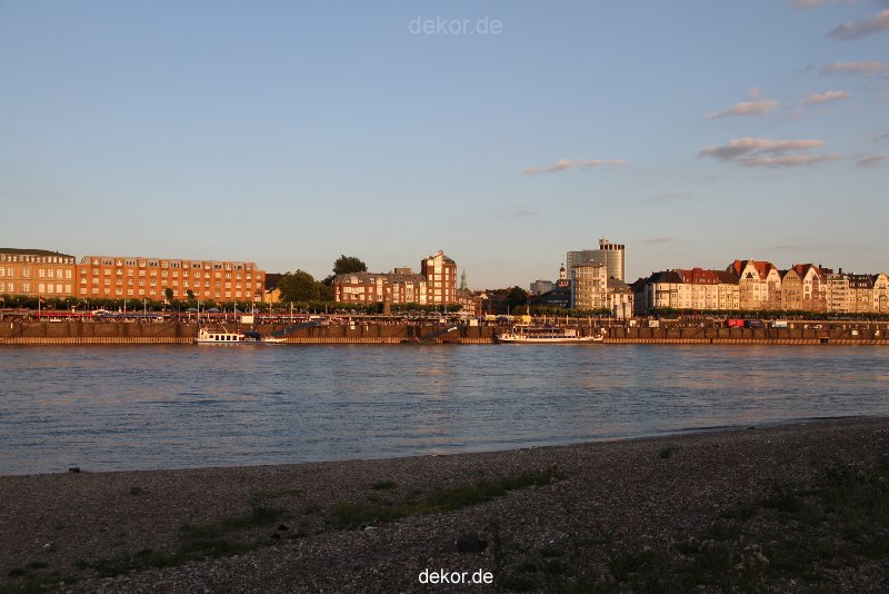 duesseldorf-altstadt-rheinpromenade2-081