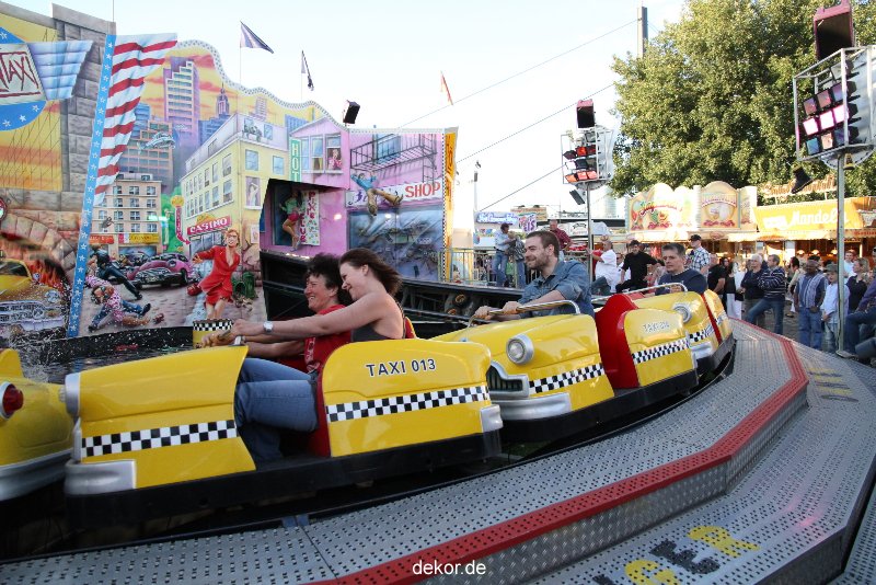 duesseldorf-rheinwiesen-kirmes-2010-059