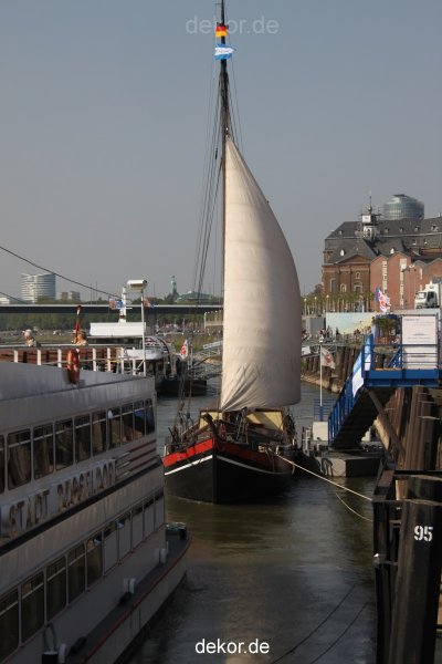 duesseldorf-segelschiff-helena-006