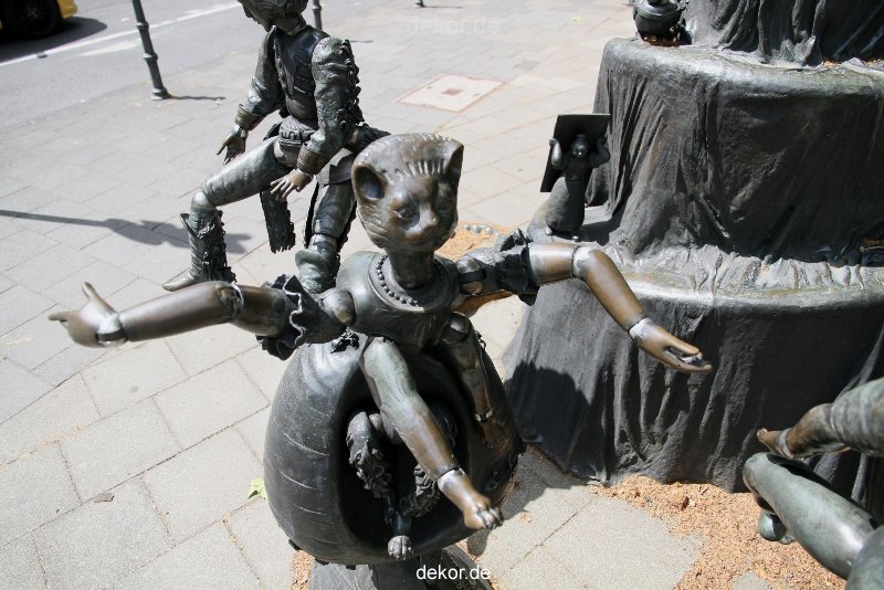 neuss-innenstadt-skulptur-008