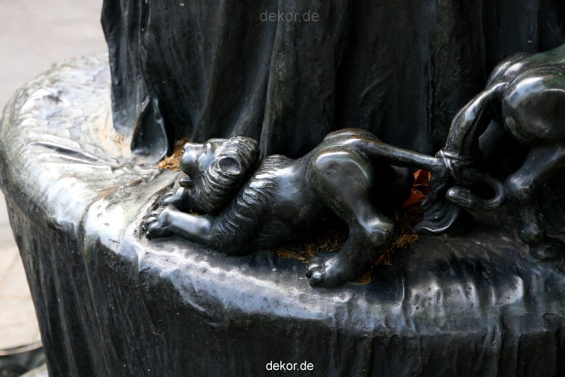 neuss-innenstadt-skulptur-032
