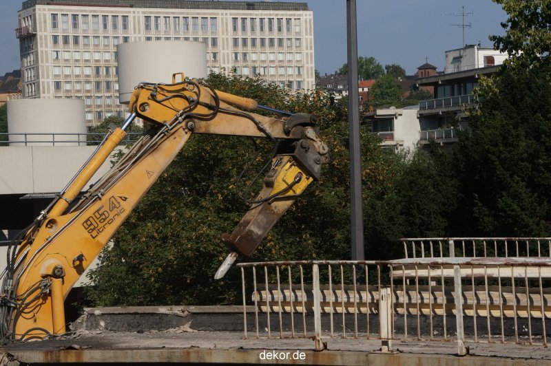 wuppertal-doeppersberg-umbau-busauffahrt-abriss-2-016