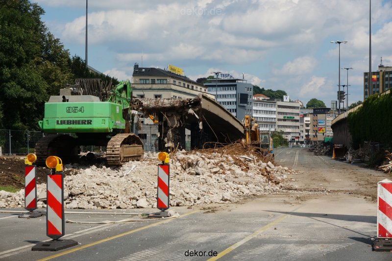 wuppertal-doeppersberg-umbau-busauffahrt-abriss-4-004