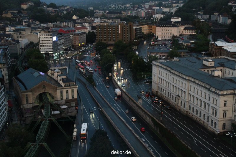 wuppertal-doeppersberg-umbau-von-oben-2009-abend-003