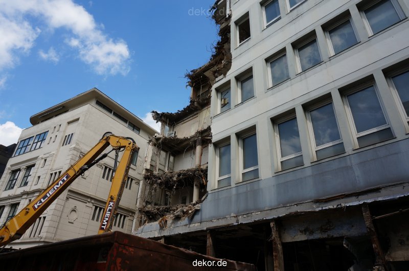 wuppertal-hausabriss-wall-001