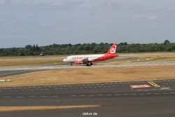 duesseldorf-flughafen-flughafen-flugzeuge-1-024