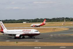 duesseldorf-flughafen-flughafen-flugzeuge-1-054