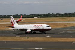 duesseldorf-flughafen-flughafen-flugzeuge-1-055