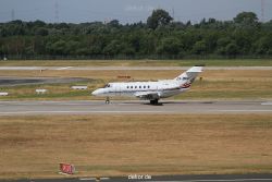 duesseldorf-flughafen-flughafen-flugzeuge-1-060
