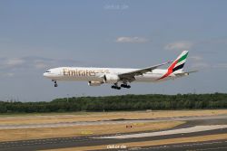 duesseldorf-flughafen-flughafen-flugzeuge-1-070