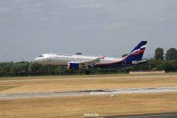 duesseldorf-flughafen-flughafen-flugzeuge-1-113