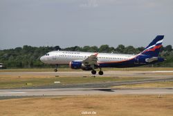 duesseldorf-flughafen-flughafen-flugzeuge-1-114