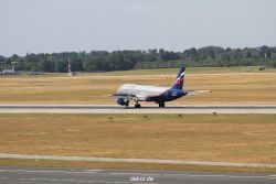 duesseldorf-flughafen-flughafen-flugzeuge-1-116
