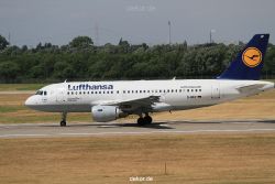 duesseldorf-flughafen-flughafen-flugzeuge-1-123