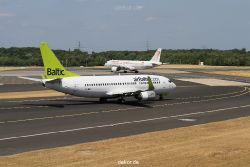 duesseldorf-flughafen-flughafen-flugzeuge-1-137