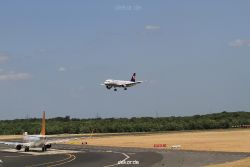duesseldorf-flughafen-flughafen-flugzeuge-1-232