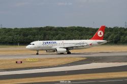 duesseldorf-flughafen-flughafen-flugzeuge-2-036