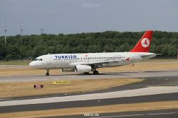 duesseldorf-flughafen-flughafen-flugzeuge-2-037