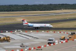 duesseldorf-flughafen-flughafen-flugzeuge-2-060