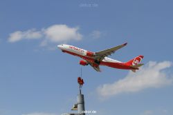 duesseldorf-flughafen-flughafen-flugzeuge-2-073