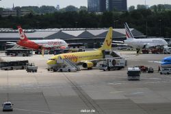 duesseldorf-flughafen-flughafen-flugzeuge-2-088