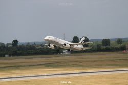 duesseldorf-flughafen-flughafen-flugzeuge-2-098