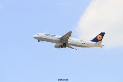 duesseldorf-flughafen-flughafen-flugzeuge-2-110
