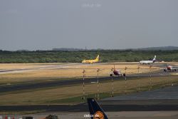duesseldorf-flughafen-flughafen-flugzeuge-2-156