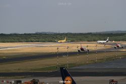 duesseldorf-flughafen-flughafen-flugzeuge-2-157