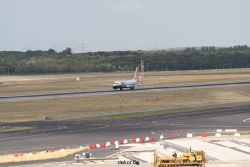 duesseldorf-flughafen-flughafen-flugzeuge-2-204