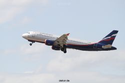 duesseldorf-flughafen-flughafen-flugzeuge-2-212