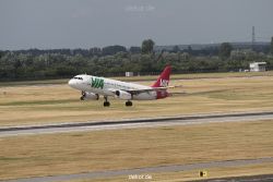 duesseldorf-flughafen-flughafen-flugzeuge-2-256