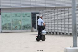 duesseldorf-flughafen-flughafen-segways-007
