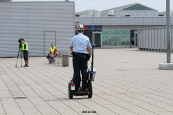 duesseldorf-flughafen-flughafen-segways-009