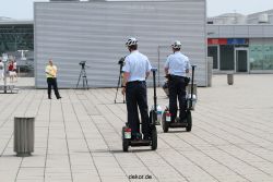 duesseldorf-flughafen-flughafen-segways-011