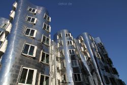 duesseldorf-medienhafen-medienhafen-gehry-bauten-016