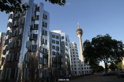 duesseldorf-medienhafen-medienhafen-gehry-bauten-023