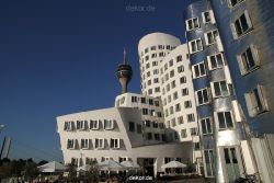 duesseldorf-medienhafen-medienhafen-gehry-bauten-039